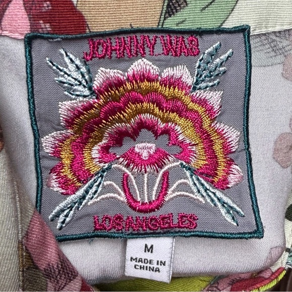 Johnny Was Women’s The Janie Favorite Button Front Shirt Size Med Rossey Floral - Picture 4 of 9